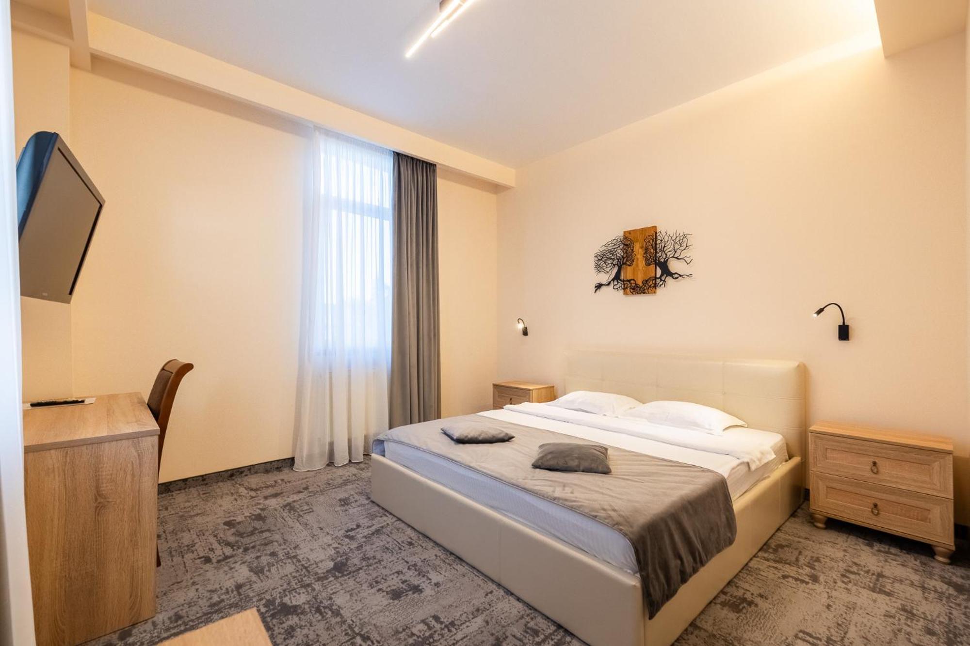 Pensiunea Floarea Soarelui Brasov Bagian luar foto