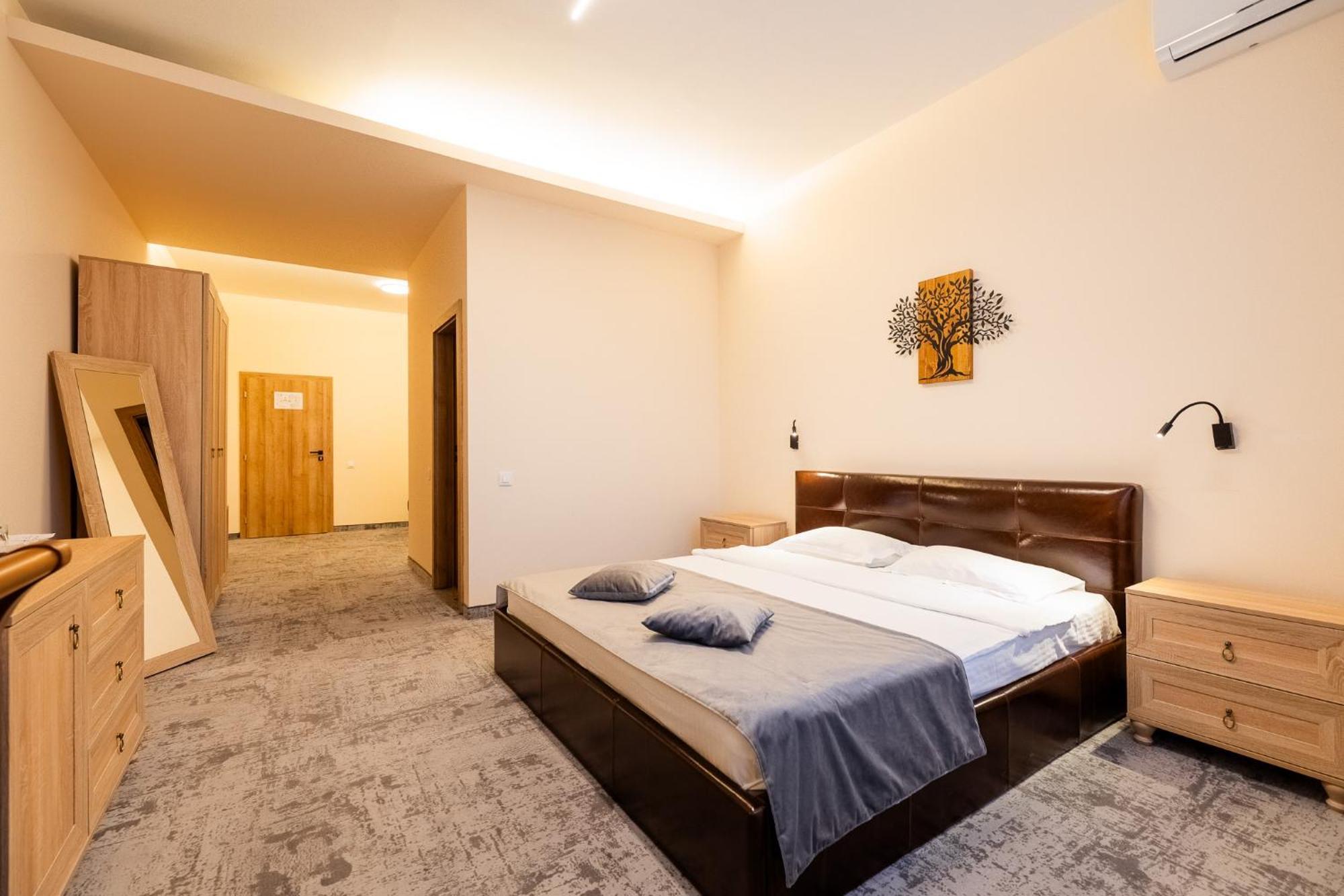 Pensiunea Floarea Soarelui Brasov Bagian luar foto